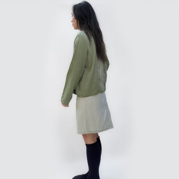 Green Button Up Blouse - BASEMENT USA Inc - Picture 8 of 8